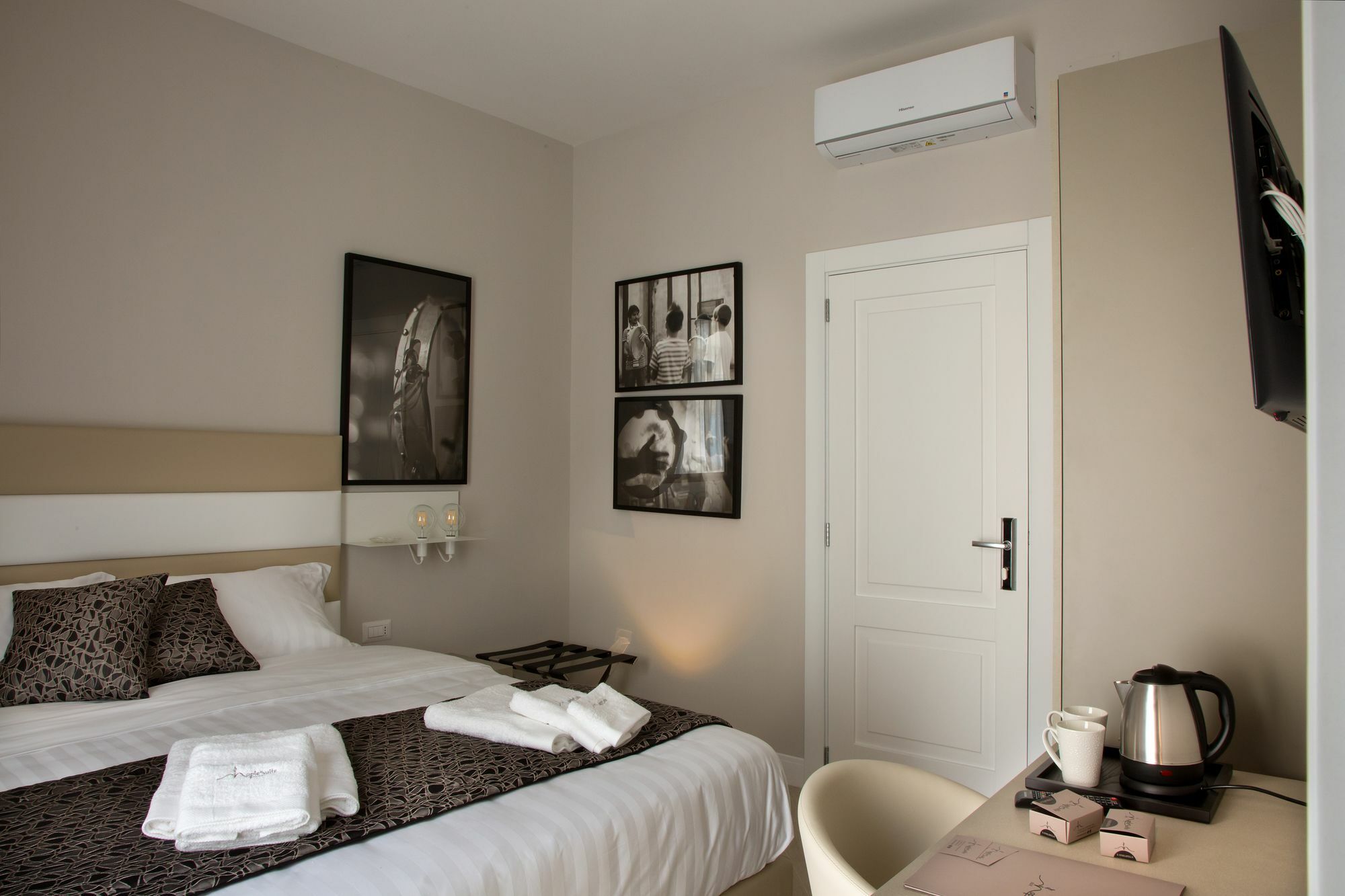Naplesuite Exterior foto